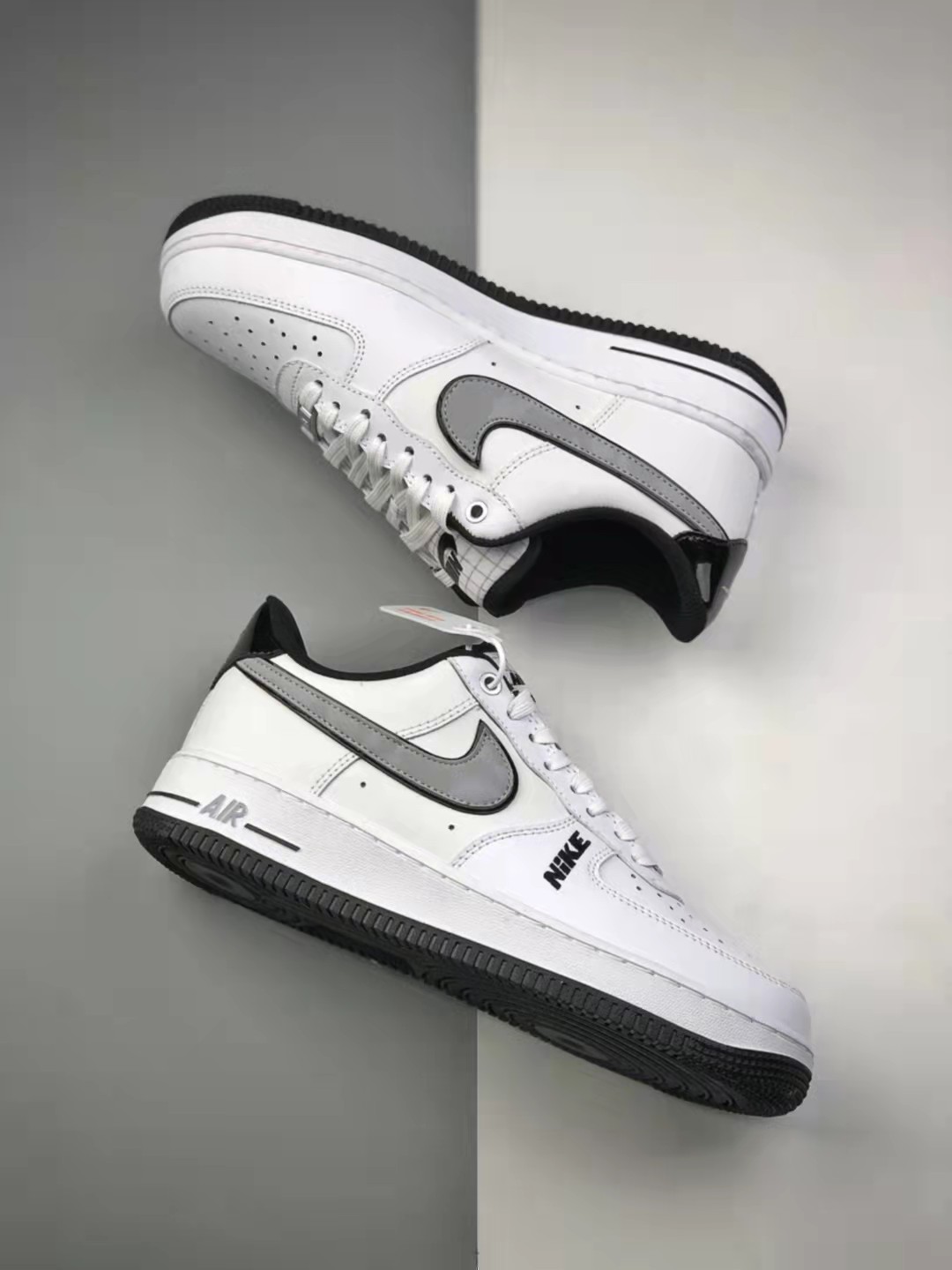 Nike Air Force 1 '07 LV8 White Wolf Grey - DC8873-101: Classic Style with a Modern Twist!