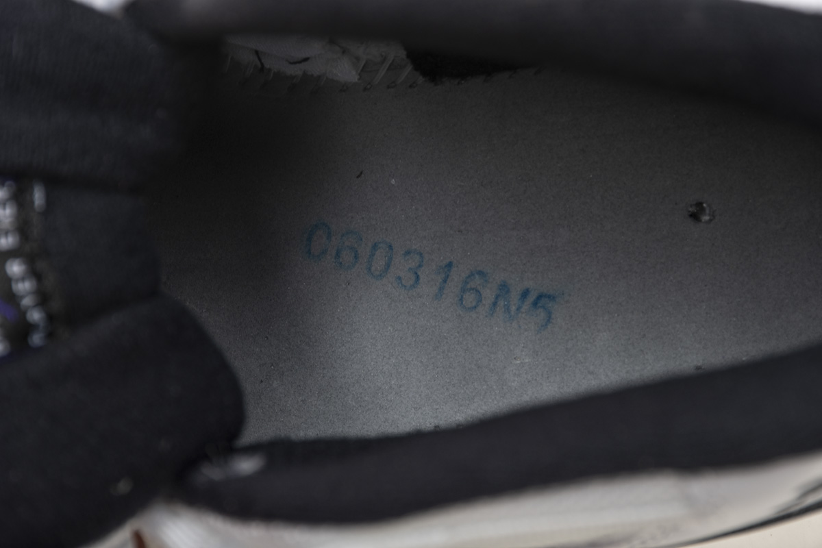 Air Jordan 11 Retro Concord 2018 378037-100 - Premium Sneaker Release