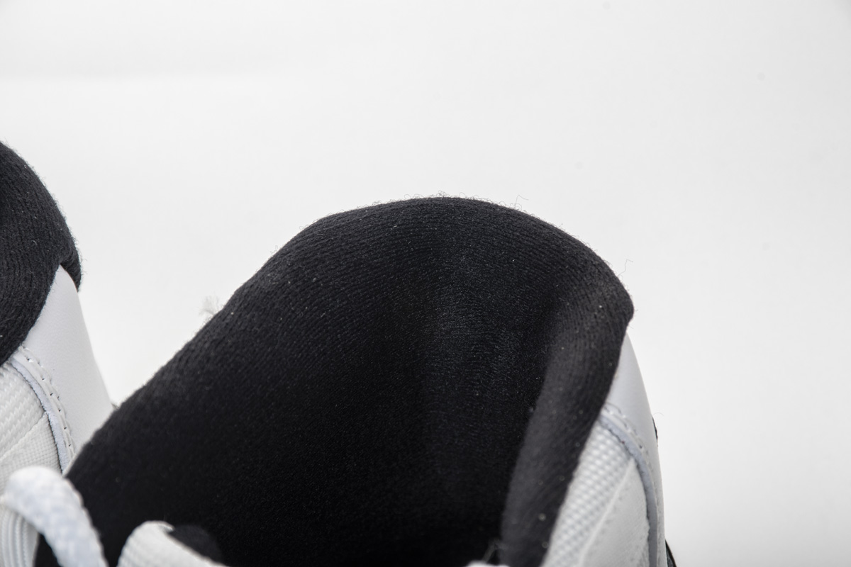Air Jordan 11 Retro Concord 2018 378037-100 - Premium Sneaker Release