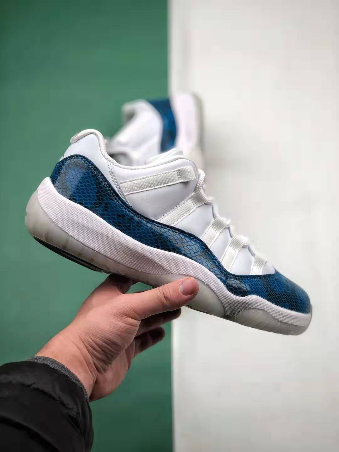 Air Jordan 11 Retro Low 'Light Bone Snakeskin' CD6846-002 – Sleek and Stylish Sneakers for Sale