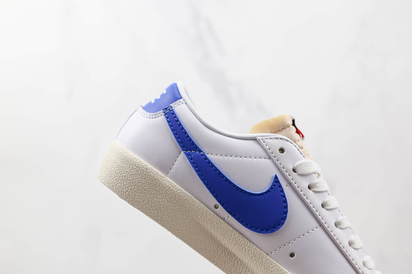 Nike Blazer Low '77 Vintage 'White Hyper Royal' DA6364-103 - Classic Style with a Retro Twist | Shop Now