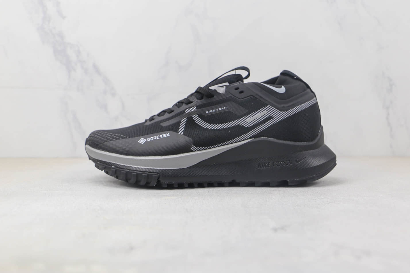 Nike Fabric React Pegasus Trial 4 Sneakers - Premium Comfort and Durability