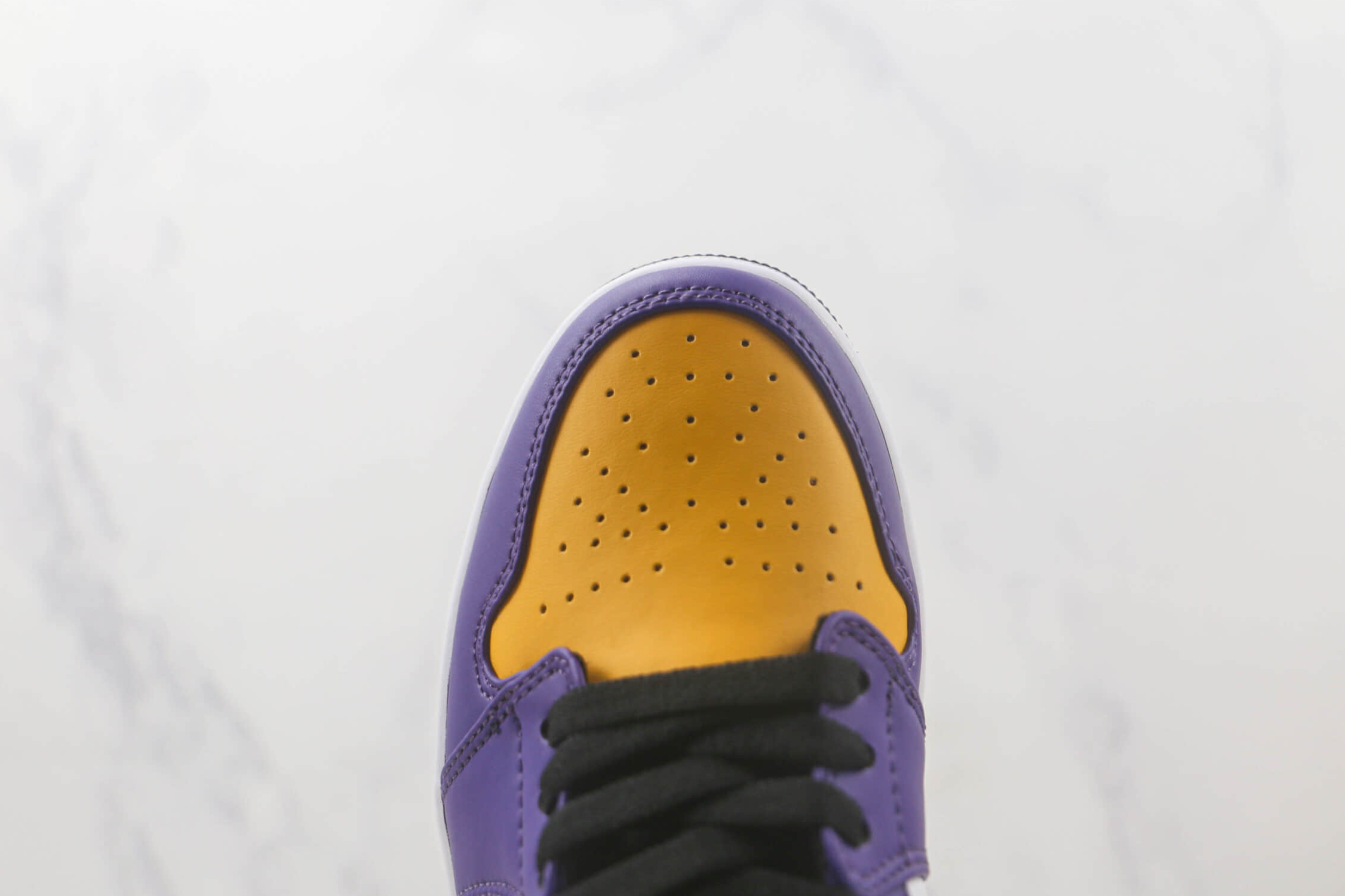 Air Jordan 1 Mid 'Lakers Purple' DQ8426-517 - Fashionable and Stylish Purple Sneakers