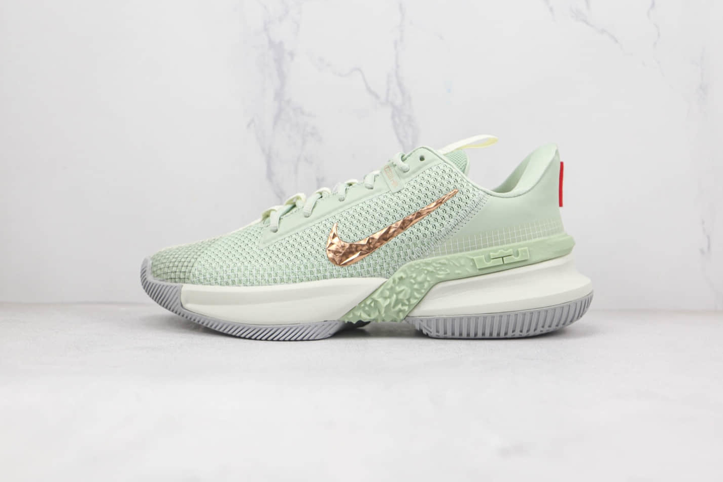 Nike LeBron 19 EP 'Valentine's Day' DH8460-900 - Limited Edition for Love