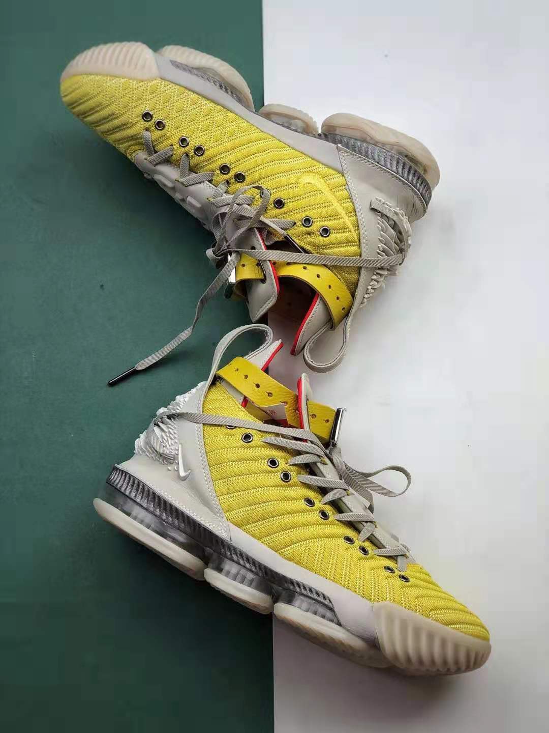 Nike LeBron 16 HFR Harlem Stage 16 CI1144-700 - Limited Edition Basketball Shoes