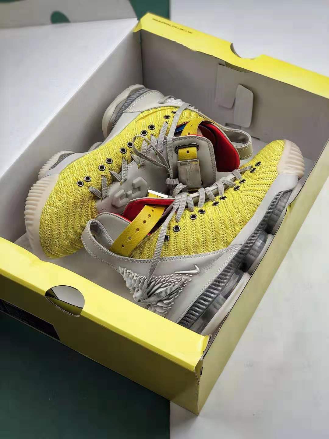 Nike LeBron 16 HFR Harlem Stage 16 CI1144-700 - Limited Edition Basketball Shoes