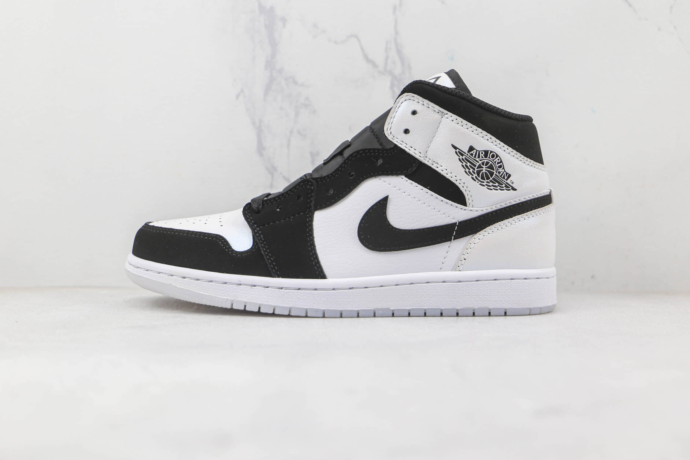 Air Jordan 1 Mid SE Desert Ochre DB5453-700 - Premium Sneaker for Style Enthusiasts!