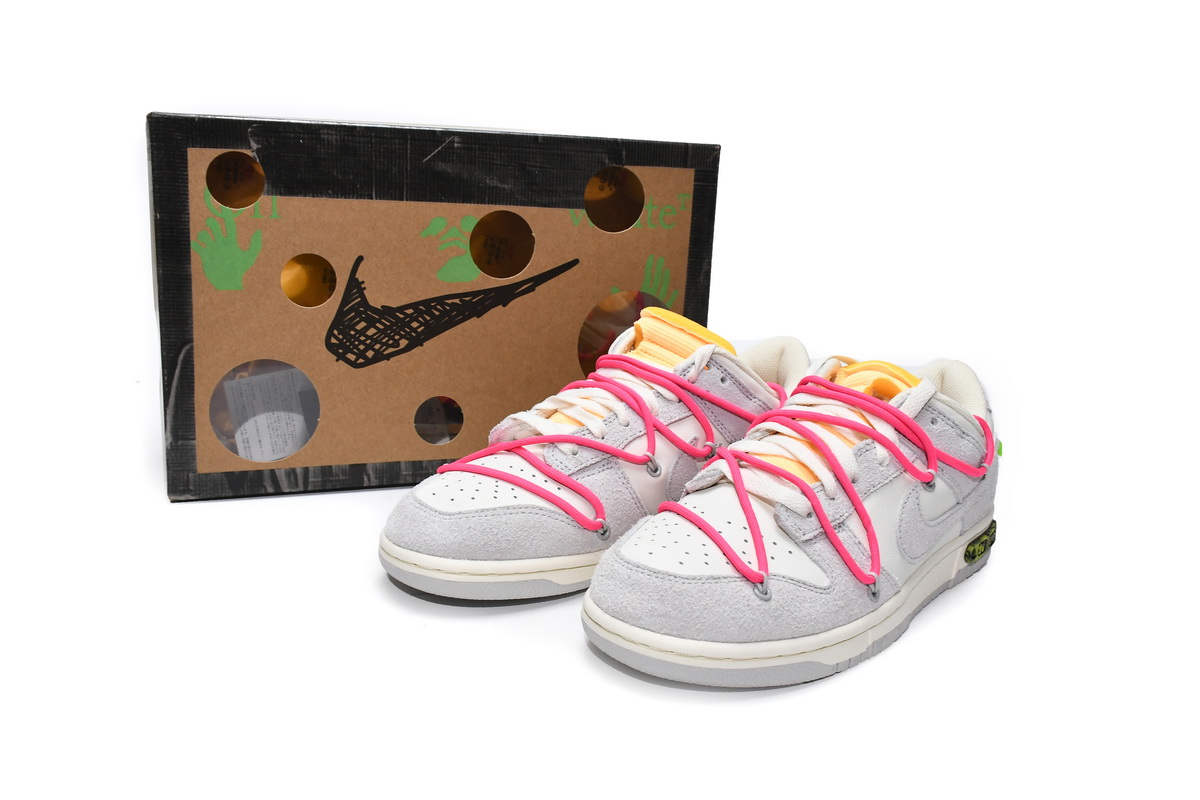 Nike Off-White X Dunk Low 'Lot 17 Of 50' DJ0950-117 - Limited Edition Collaboration with Off-White.