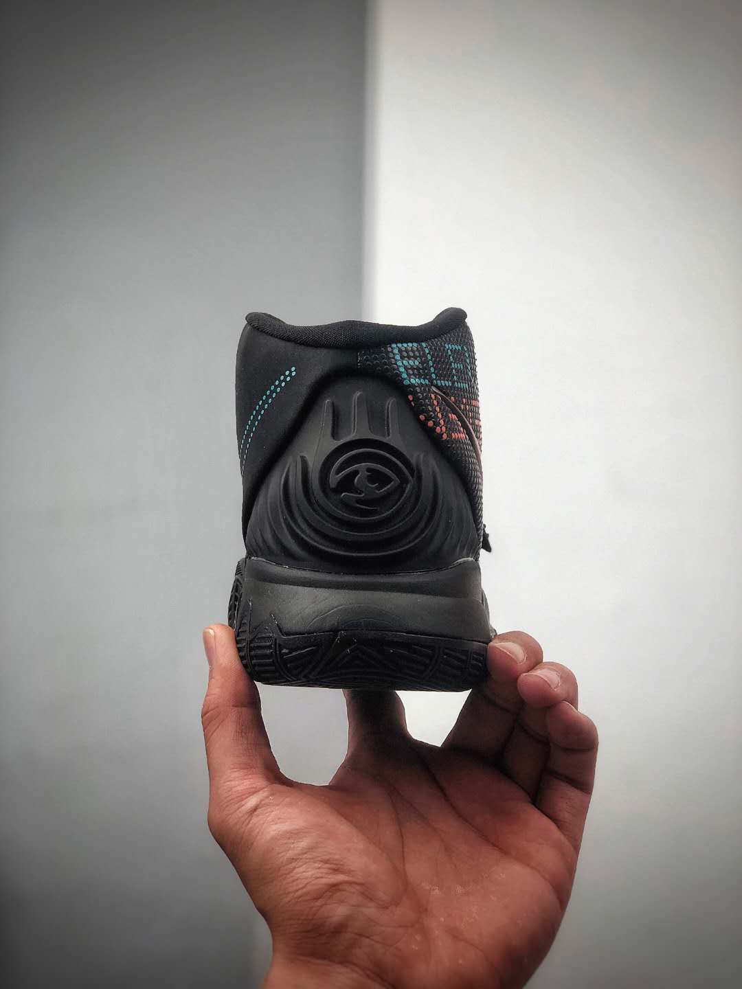 Nike Zoom Kyrie 6 Shot Clock Black Basketball Shoes BQ4630-006 - High-Performance Footwear for Top-Notch Players