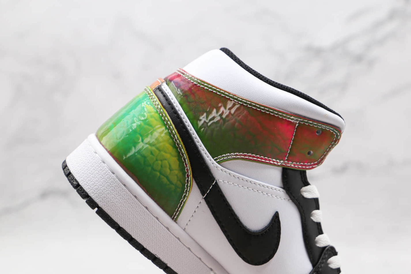 Air Jordan 1 Mid SE 'Heat Reactive' DM7802-100 - Color Changing Sneakers