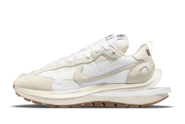 Sacai x Nike VaporWaffle Sesame/Blue Void-White DD1875-200 - Trendy Fusion Sneakers for Modern Style!