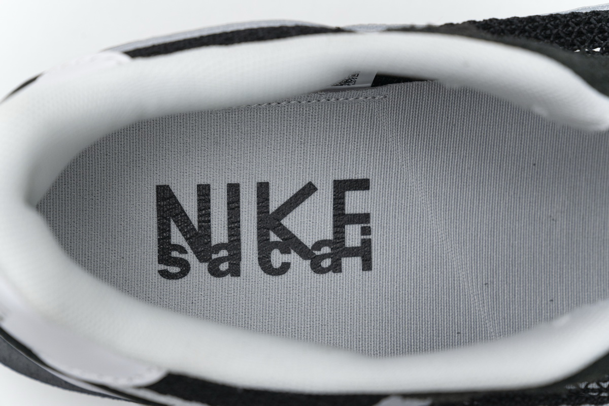 Nike Sacai X VaporWaffle 'Black White' CV1363-001 - Premium Sneakers for Ultimate Style and Comfort