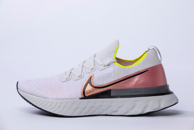 Nike React Infinity Run Platinum Tint/Black-Pink Blast CD4371-004 - Ultimate Comfort and Support for Long Distance Running