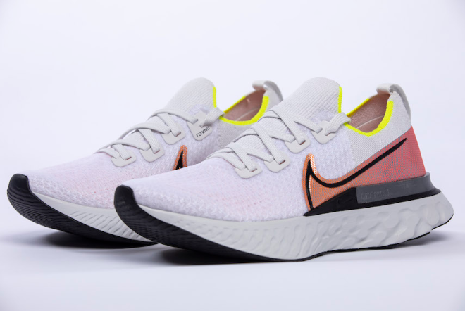 Nike React Infinity Run Platinum Tint/Black-Pink Blast CD4371-004 - Ultimate Comfort and Support for Long Distance Running