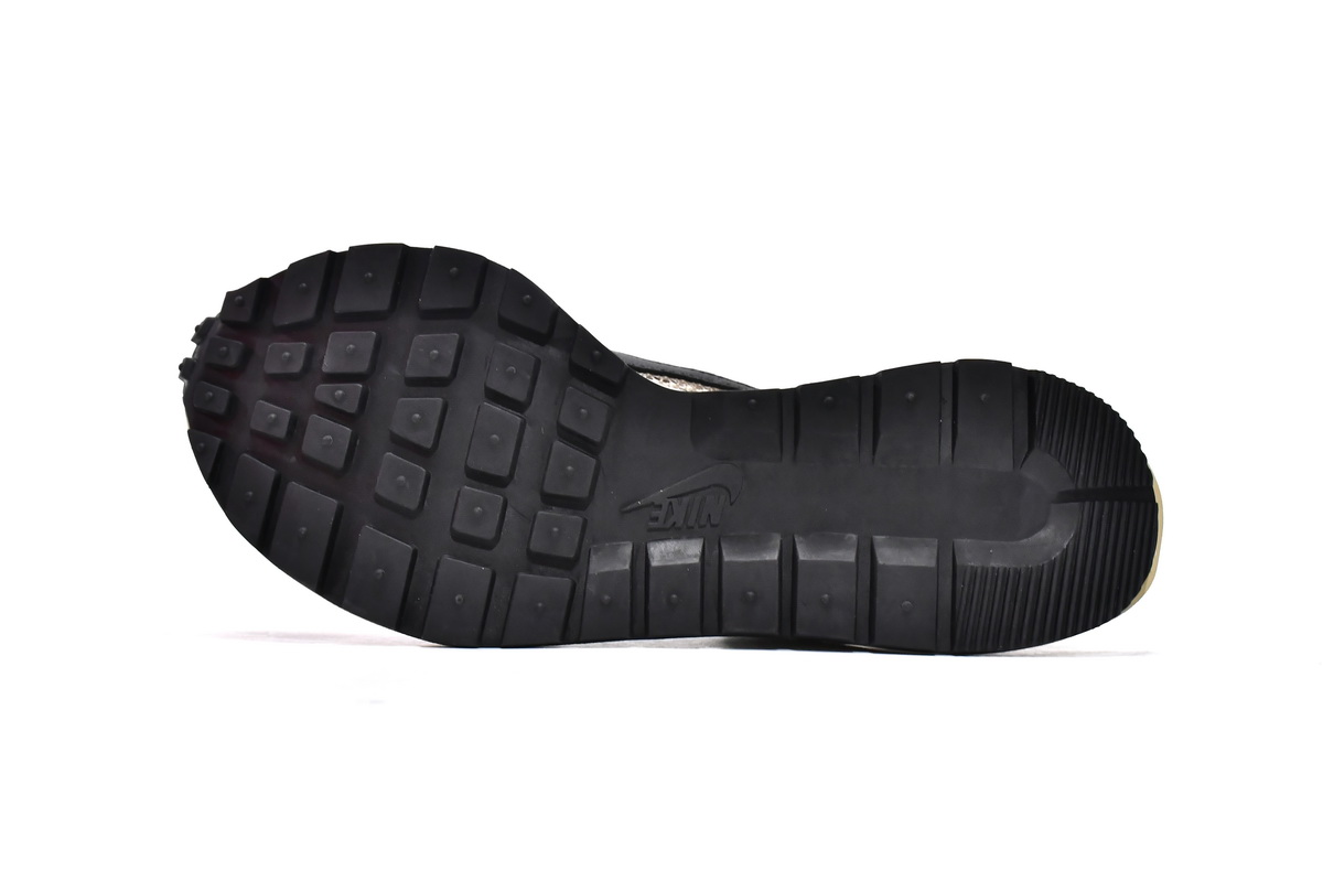 Nike Sacai X VaporWaffle SP 'Villain Red' DD3035-200 - Exclusive Sneaker Collaboration
