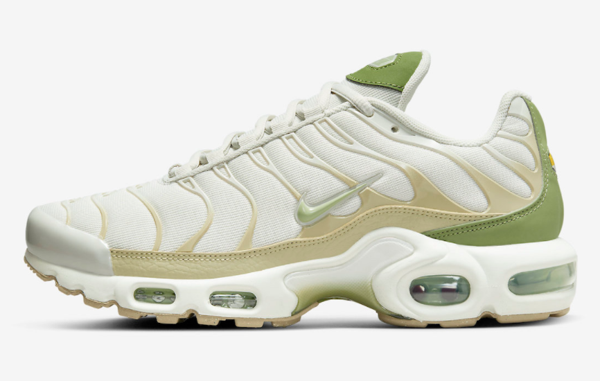 Nike Air Max Plus 'Light Bone Alligator' DX8954-001 - Shop the Latest Collection Now!