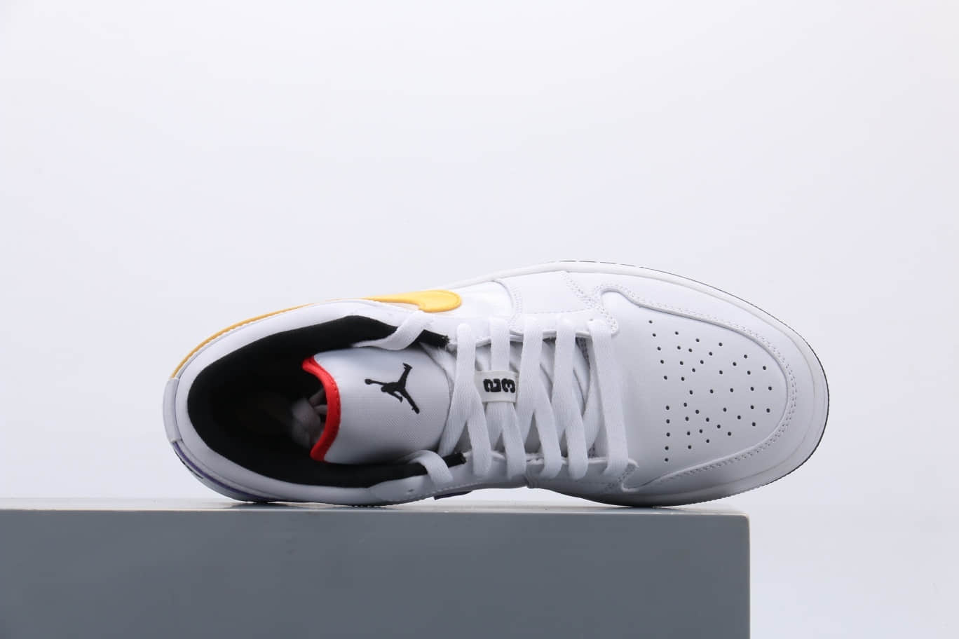 Air Jordan 1 Low 'Multi-Color Swoosh' CW7009-100 | Versatile and Stylish Sneakers