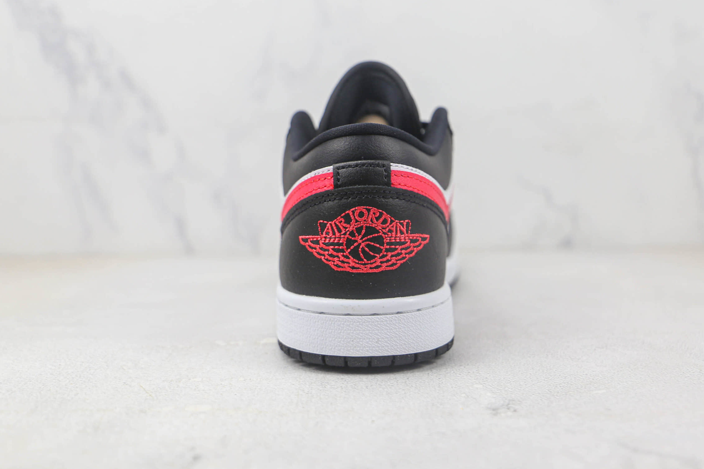 Air Jordan 1 Low 'Black Siren Red' DC0774-004 - Stylish and Iconic Sneakers