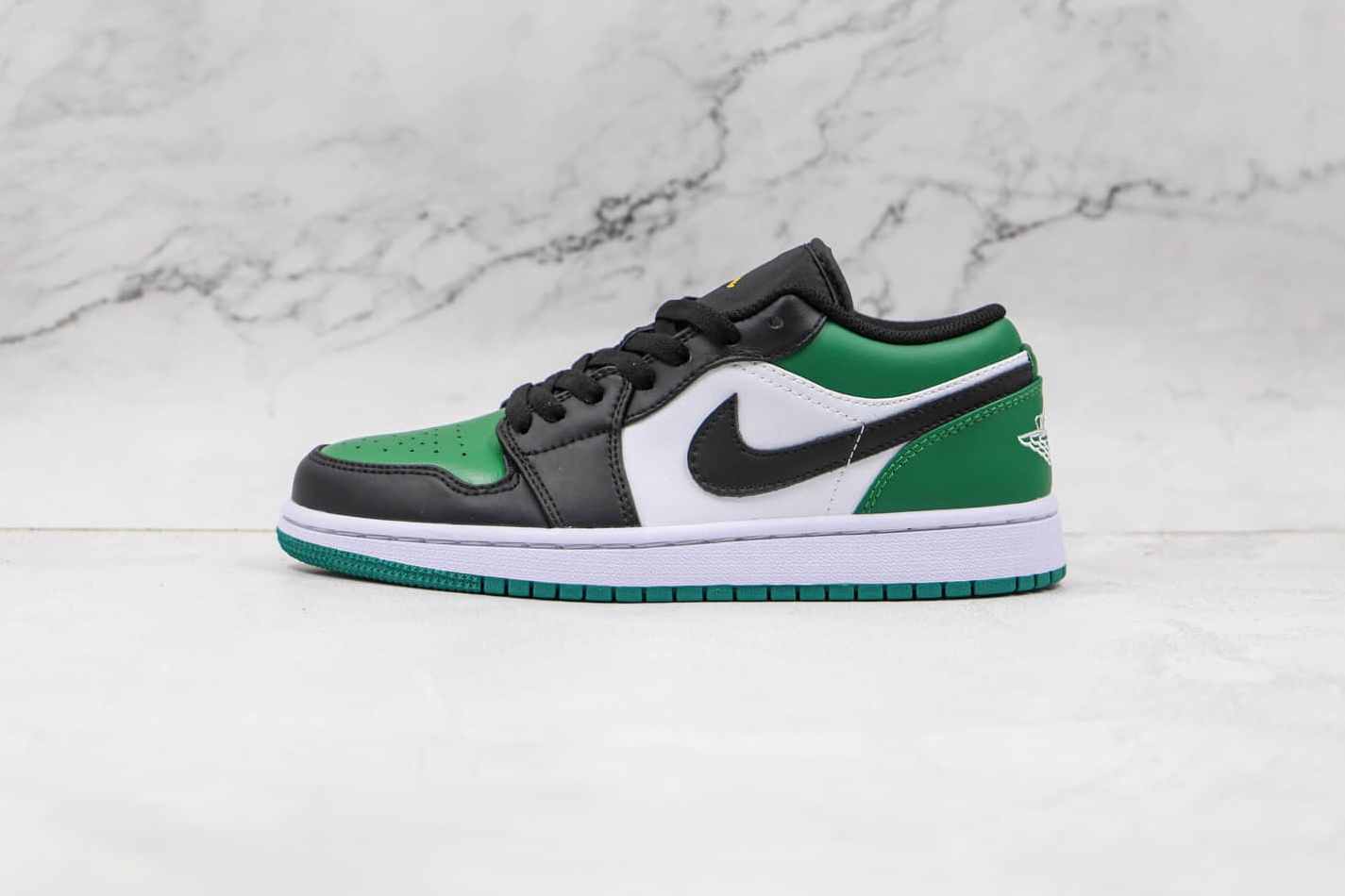 Air Jordan 1 Low 'Grey Fog Bleached Coral' 553558-062 - Stylish and Unique Sneakers