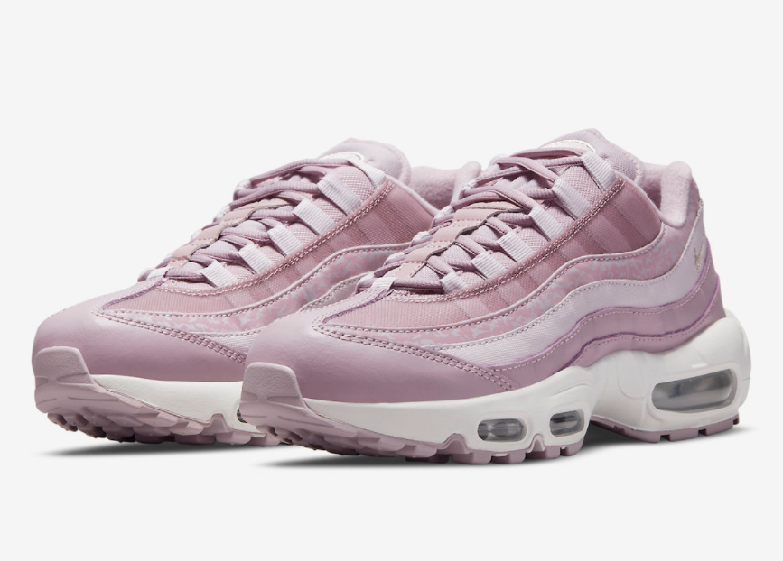 Nike Air Max 95 'Purple White' DC9474-500 - Stylish and Comfortable Footwear for Sneaker Enthusiasts