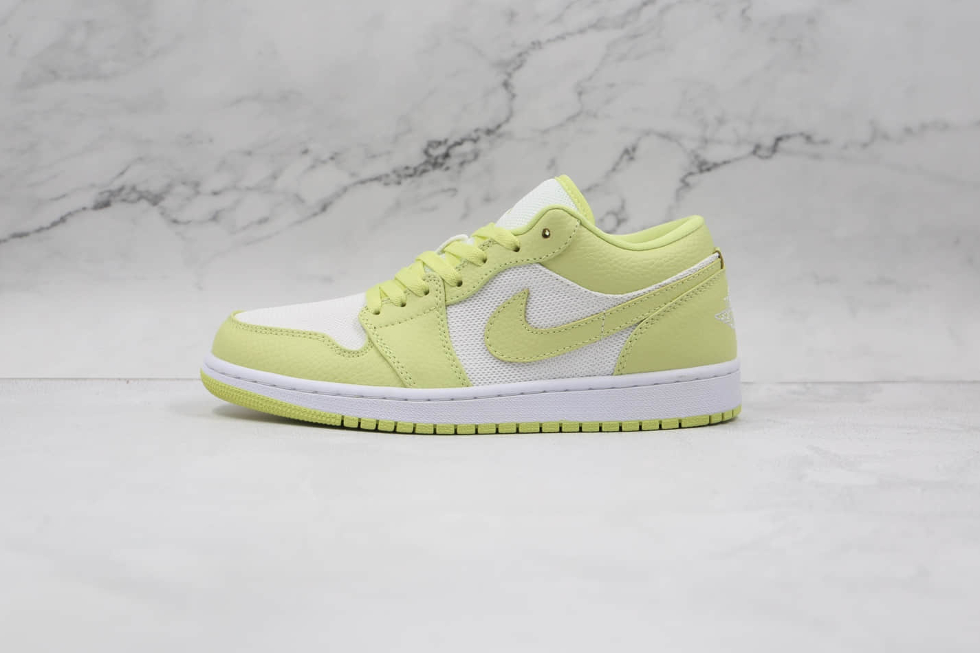 Air Jordan 1 Low 'Lucky Green' 553558-065 | Iconic Sneakers for Style