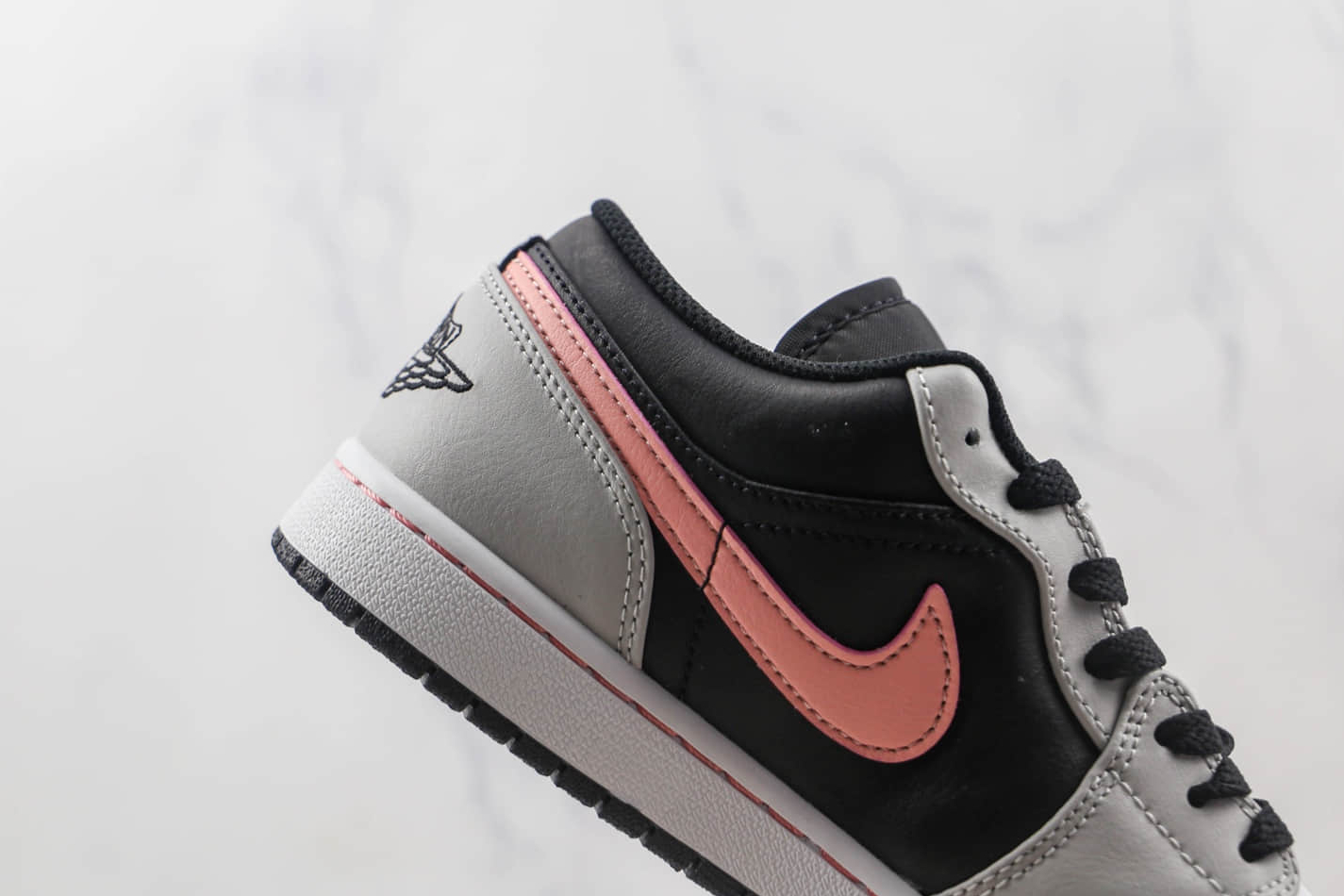 Air Jordan 1 Low 'Grey Fog Bleached Coral' 553558-062 - Stylish and Unique Sneakers