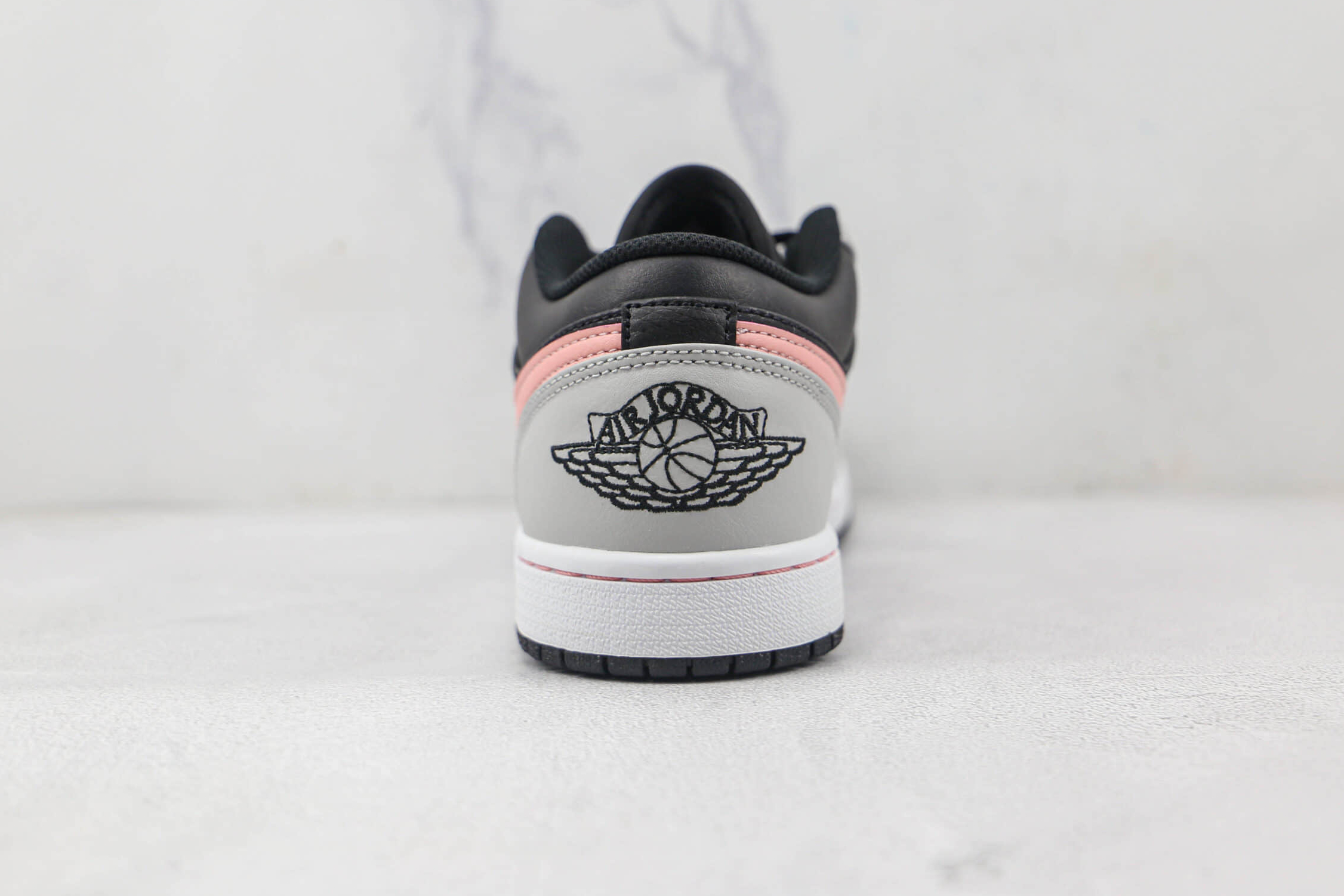 Air Jordan 1 Low 'Grey Fog Bleached Coral' 553558-062 - Stylish and Unique Sneakers