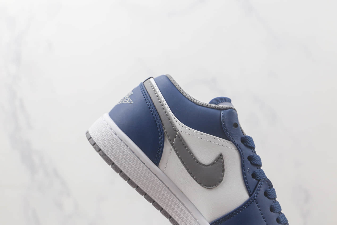Air Jordan 1 Low 'Ture Blue' 553558-412 - Iconic Style and Supreme Comfort
