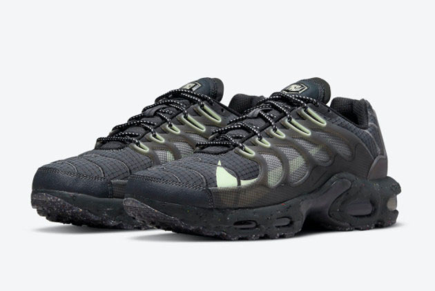Nike Air Max Terrascape Plus Black/Barely Volt DC6078-002 - Stylish and Versatile Sneakers