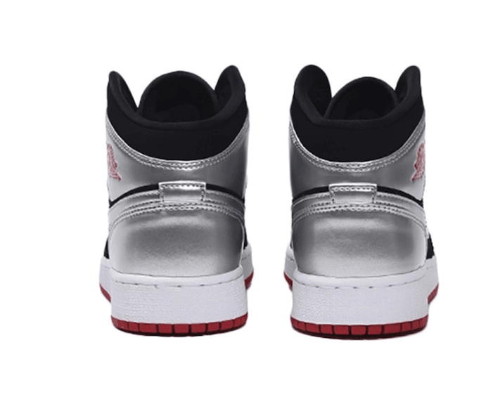 Air Jordan 1 Retro Mid 'Johnny Kilroy' 554725-057 - Iconic Retro Sneakers for True Sneakerheads!