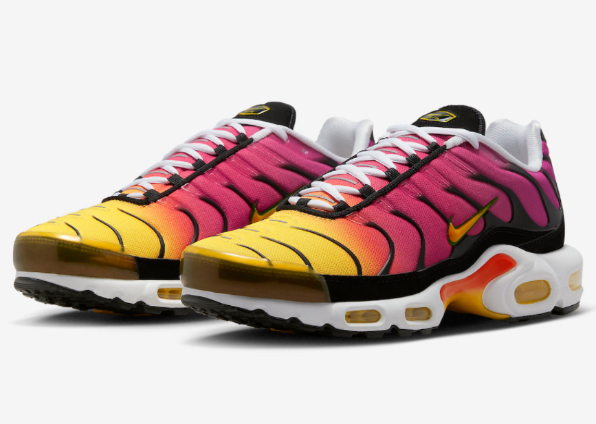 Nike Air Max Plus OG 'Gold Raspberry Red' DX0755-600: Iconic Sneaker with Vibrant Style