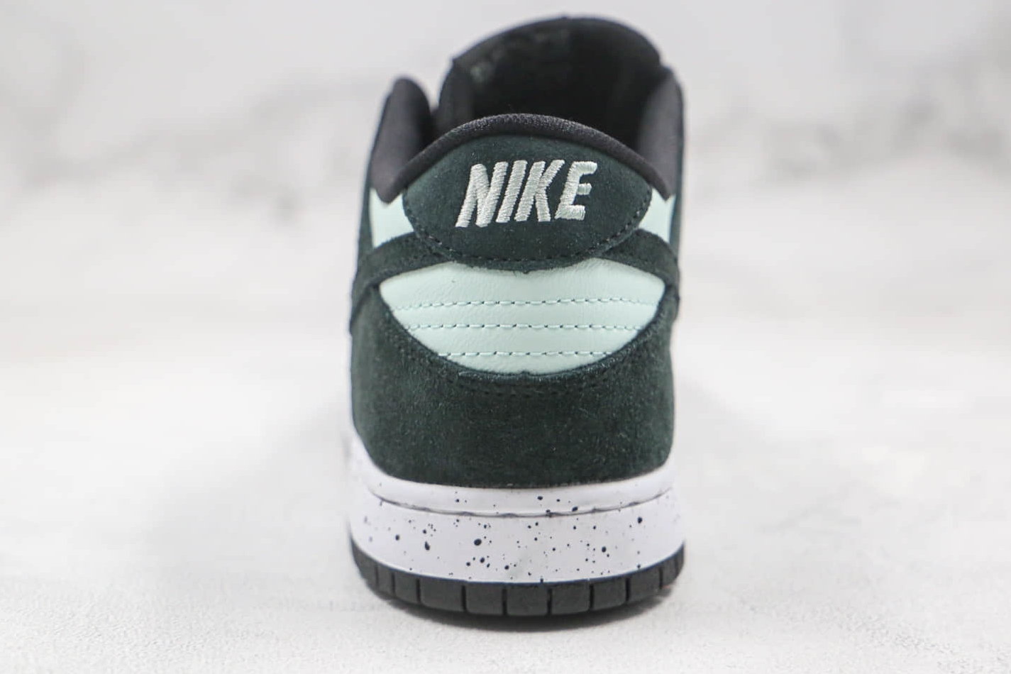 Nike Zoom Dunk Low Pro SB 'Barely Green' 854866-003 – Buy Online at [Website Name]