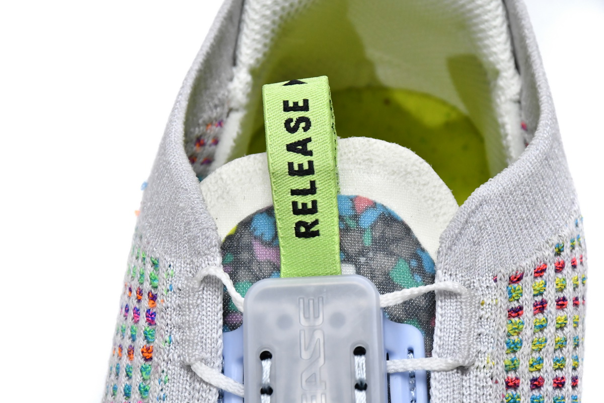 Nike Air VaporMax 2020 Flyknit 'Multi-Color' CJ6740-001 - Lightweight and Stylish Athletic Footwear