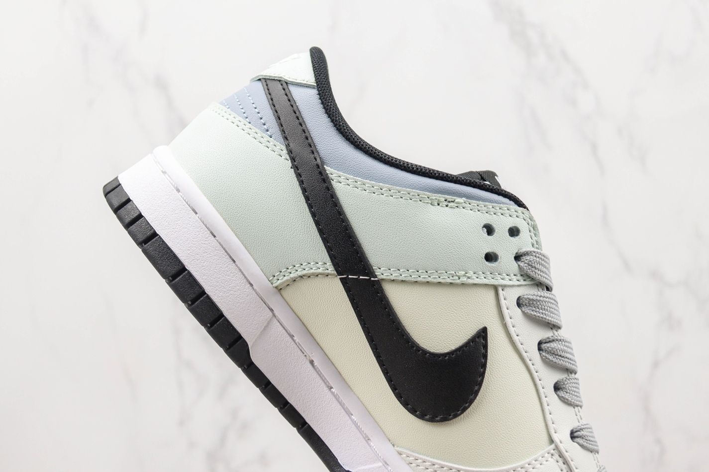 Nike SB Dunk Low Light Green Rice Grey Black DD3696-255 - Trendy Skateboarding Shoes for Men | Limited Edition Release