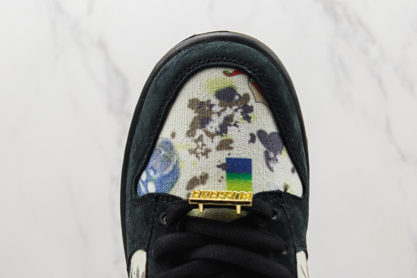 Supreme x Nike SB Dunk Low Rammellzee Black Multi-Color FD8778-001 - Limited Edition Streetwear Sneakers